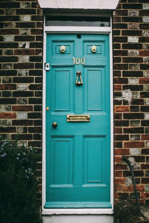 what-does-the-color-of-your-front-door-mean-roof-right