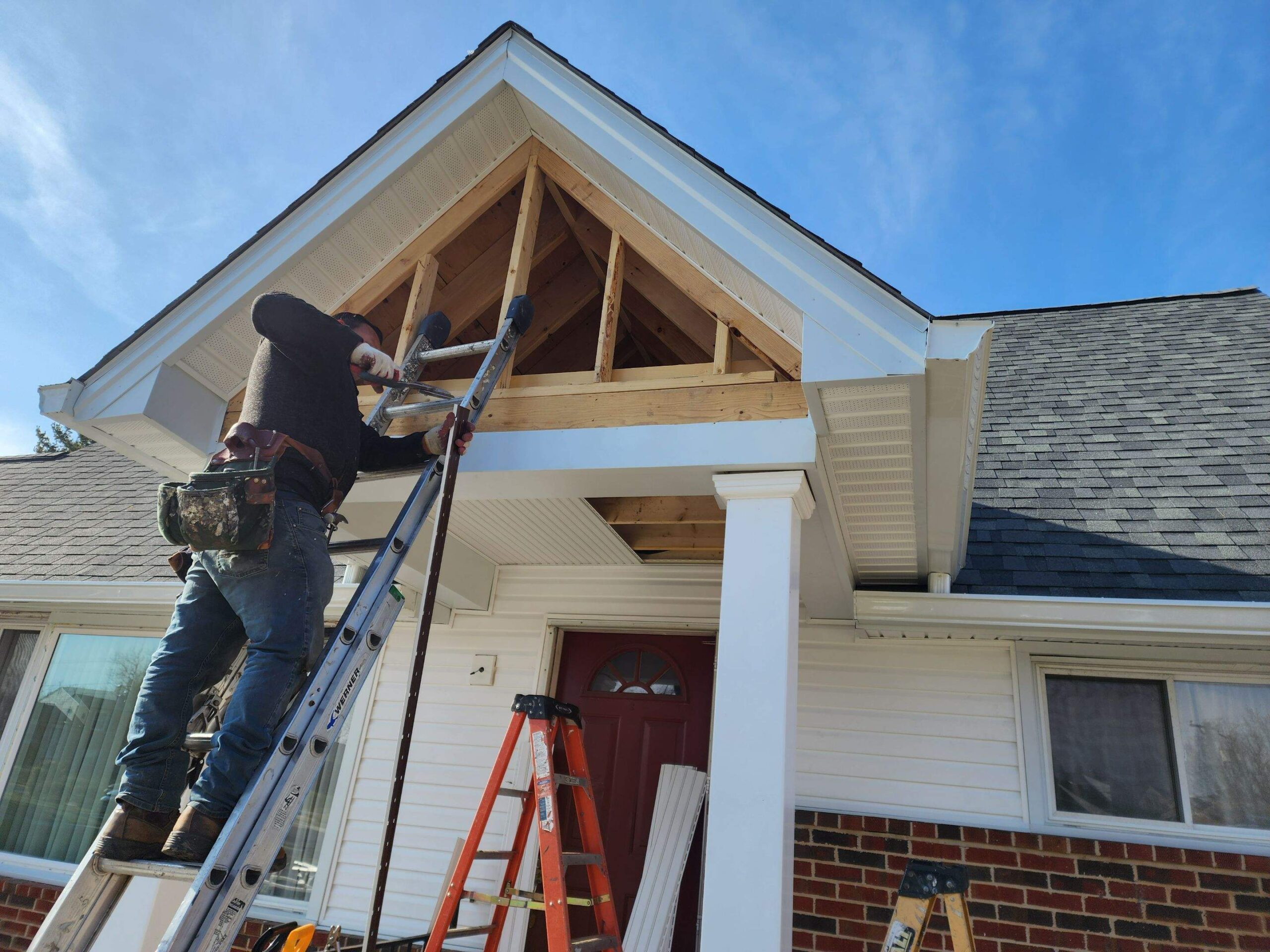 Vinyl Siding Installation Services with Roof Right