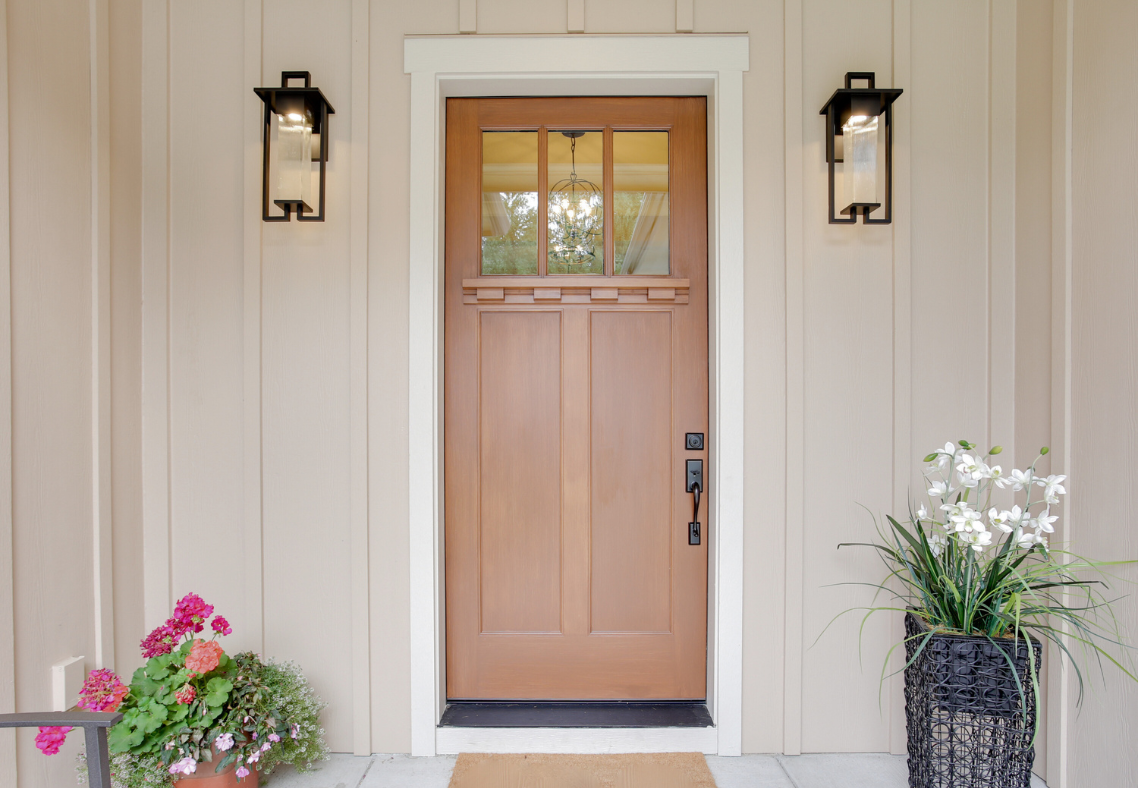 What's The Difference Between A Fiberglass vs Steel Door